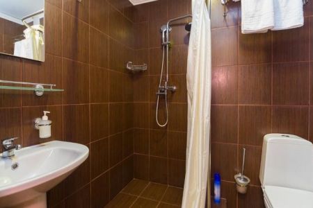 Стандартный 2-местный (без балкона, вид на горы, корпус А)