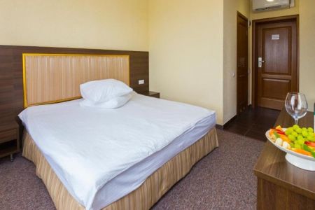 Стандартный 4-местный 2-комнатный (с балконом, вид на море, корпус А)